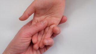 親子の手