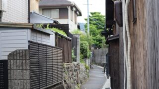 路地裏